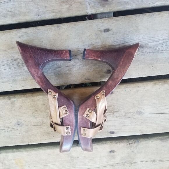 Vintage 90s y2k BRATZ Wood Leather Heeled Sandals - Picture 4 of 9